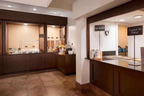 embassy suites by hilton baltimore at bwi airport