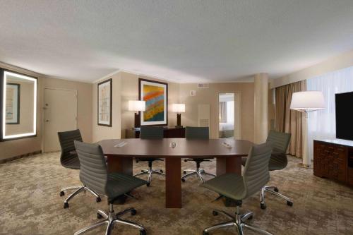 embassy suites by hilton baltimore at bwi airport