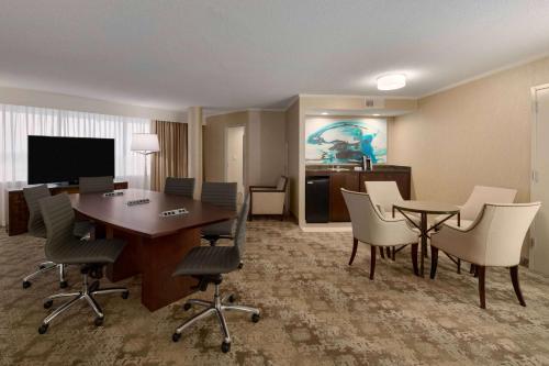 embassy suites by hilton baltimore at bwi airport