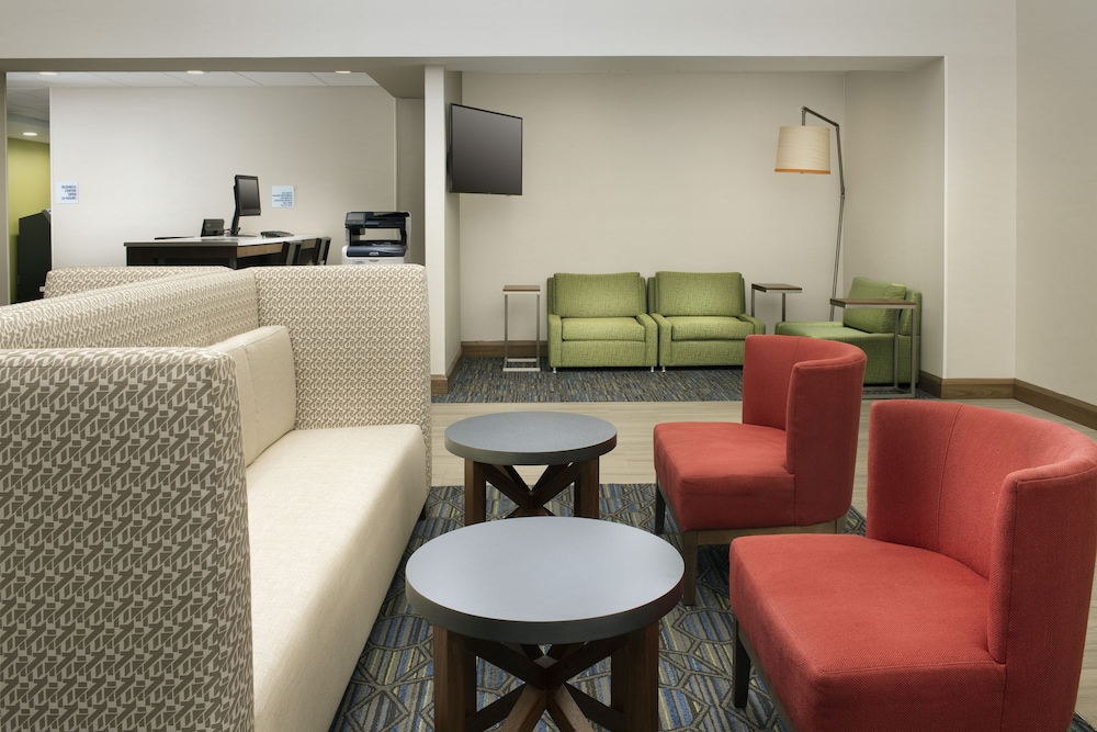 holiday inn express and suites baltimore bwi airport