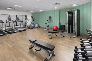 holiday inn express and suites baltimore bwi airport