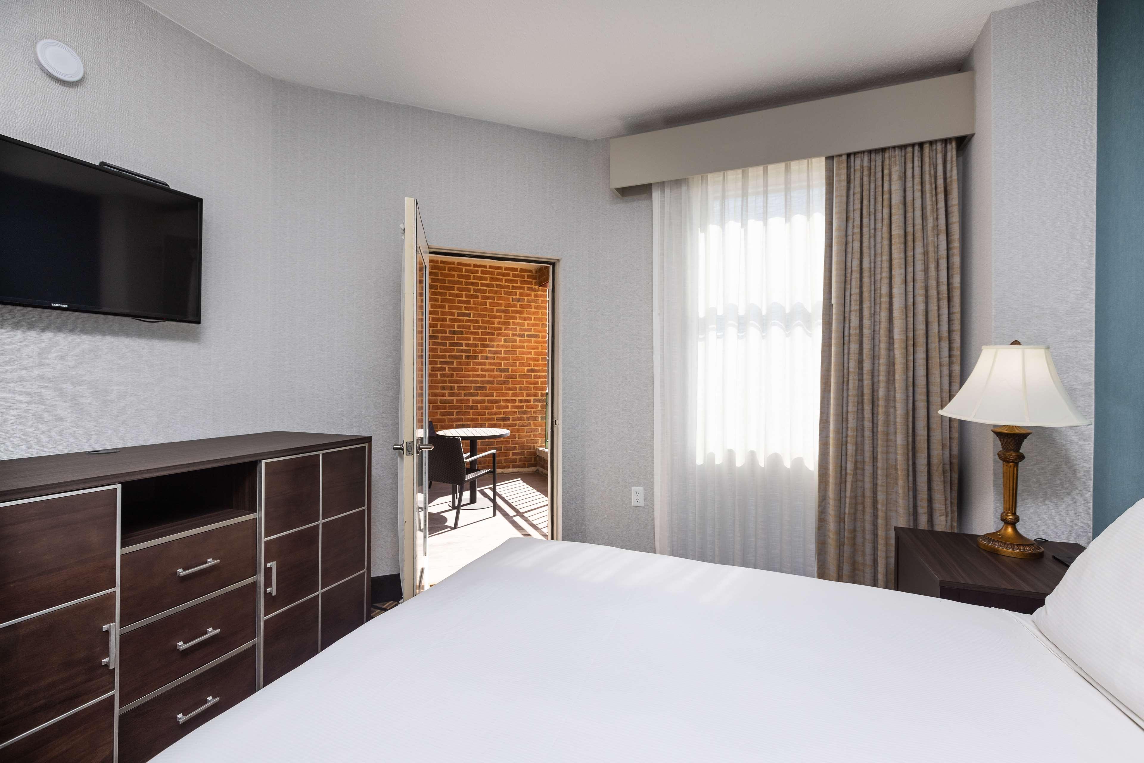 inn at the colonnade baltimore a doubletree by hilton
