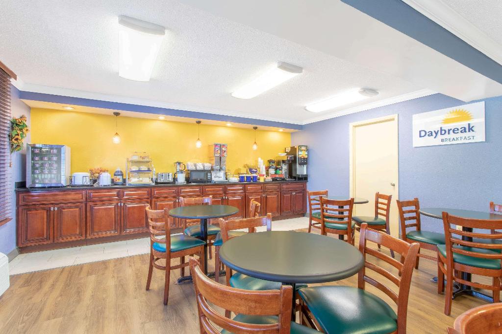 red roof inn baltimore