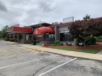 red roof inn baltimore