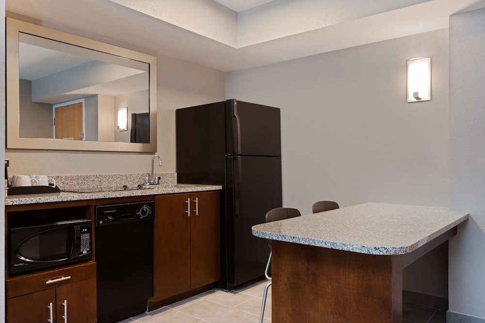 hampton inn and suites fort myers beach sanibel gateway