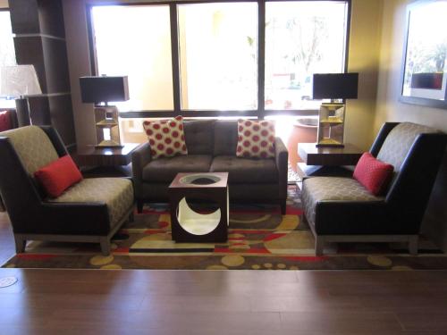 hampton inn fort myers airport and i 75