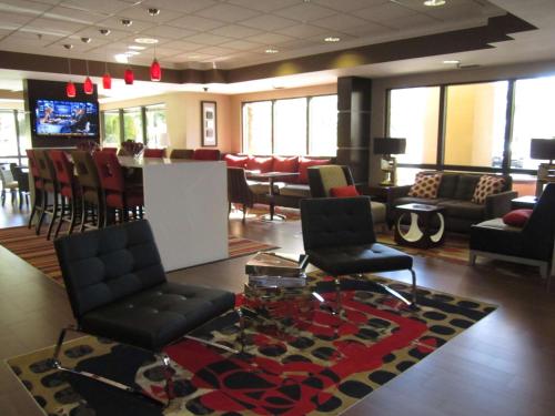 hampton inn fort myers airport and i 75