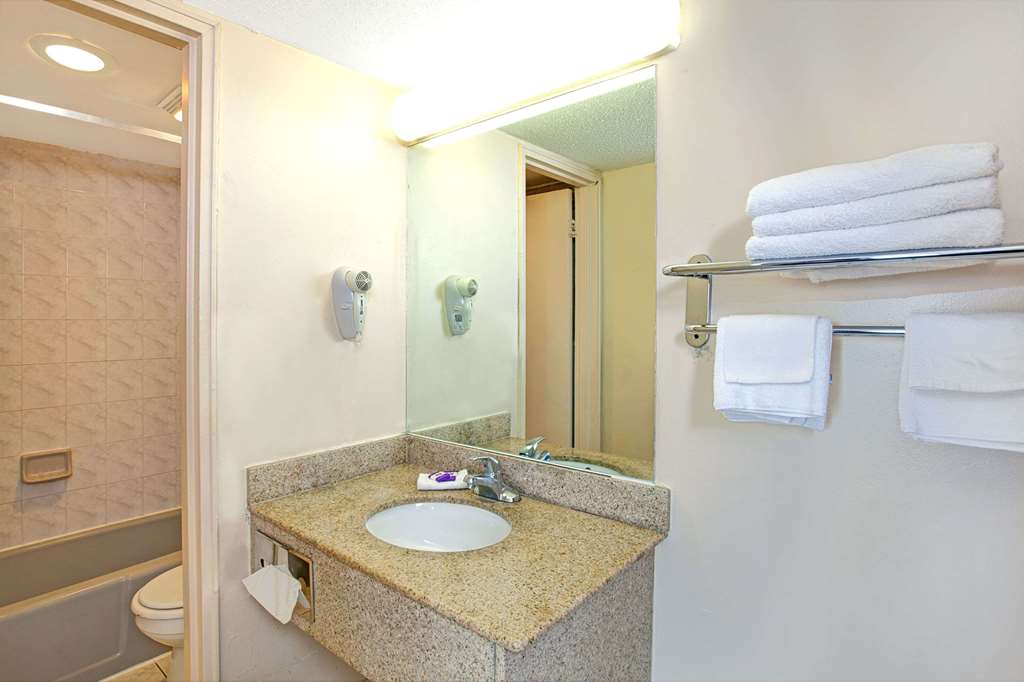 knights inn south hackensack