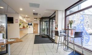 britannia hotel edinburgh