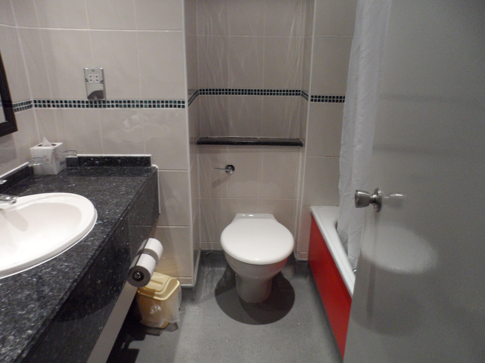 britannia hotel edinburgh