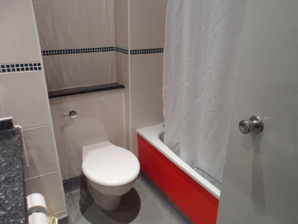 britannia hotel edinburgh