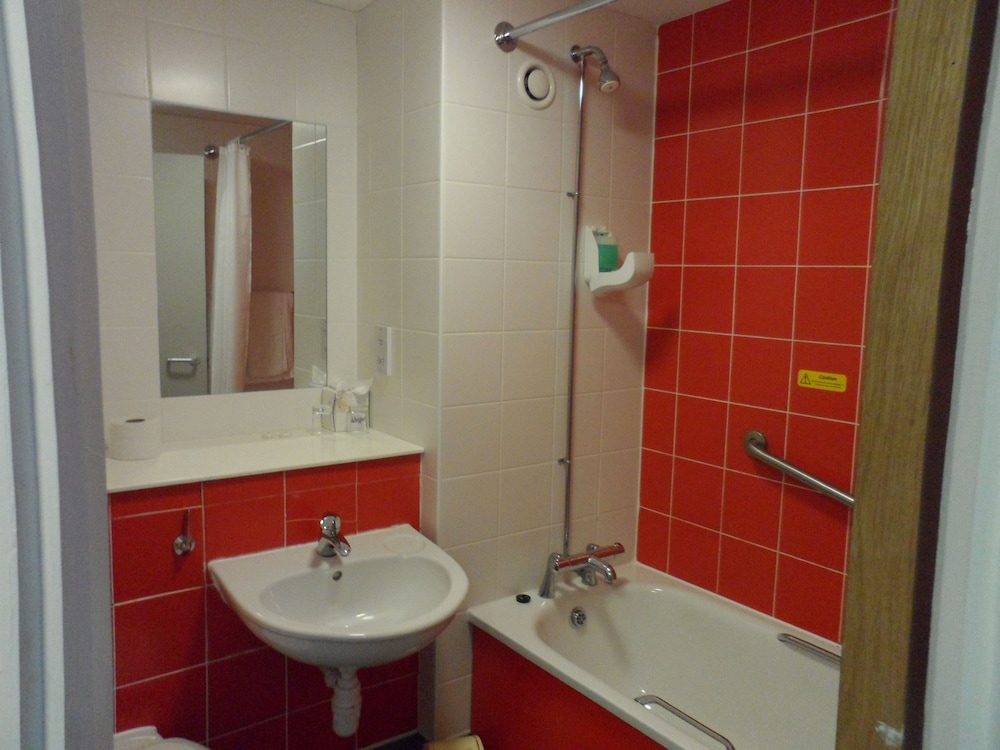 britannia hotel edinburgh