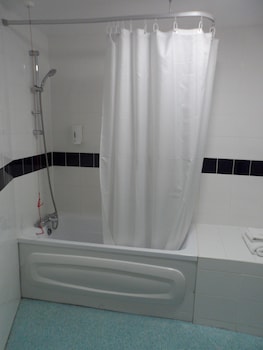 britannia hotel edinburgh