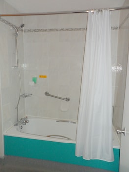 britannia hotel edinburgh