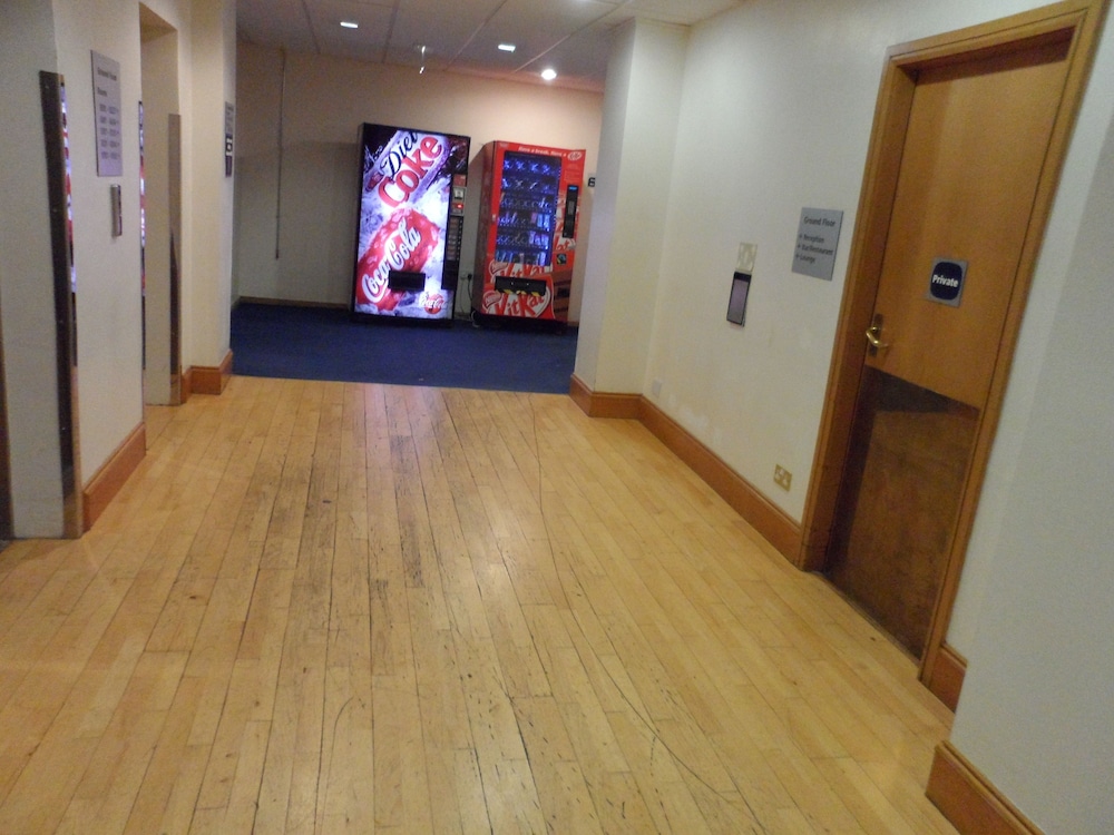 britannia hotel edinburgh