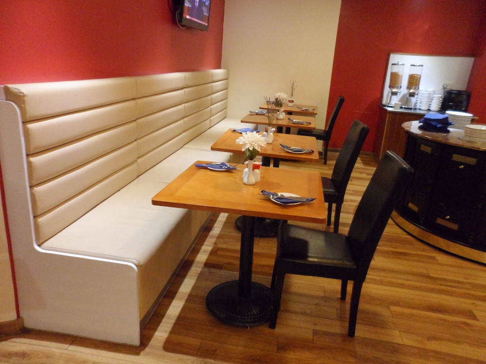 britannia hotel edinburgh