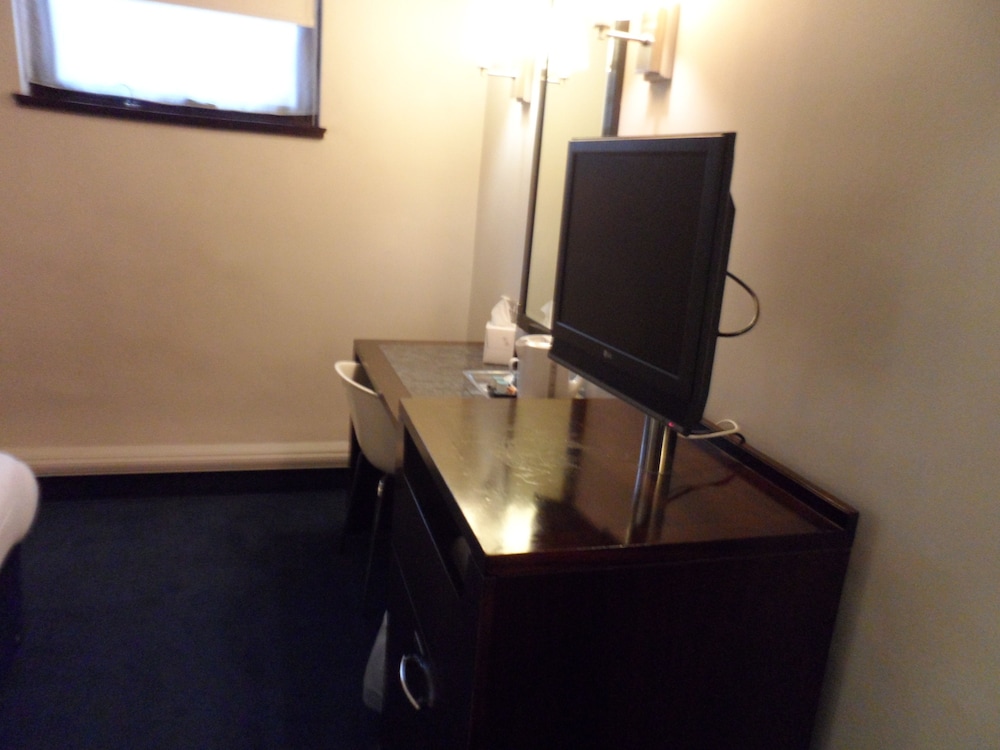 britannia hotel edinburgh