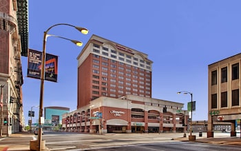 hampton inn st louis downtown at the gateway arch