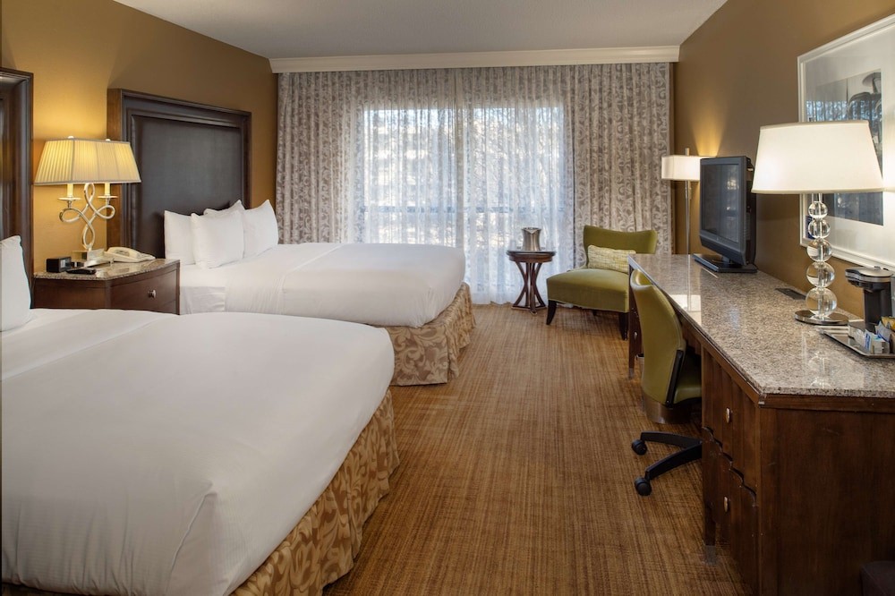 hilton st louis airport