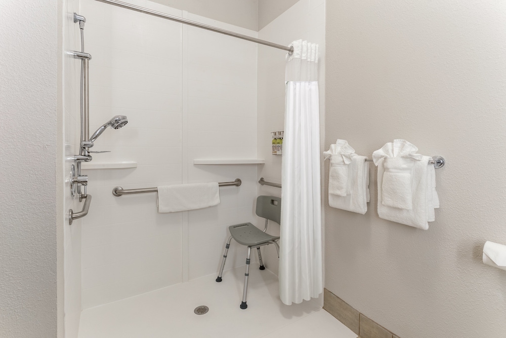 holiday inn express and suites ofallon shiloh by ihg