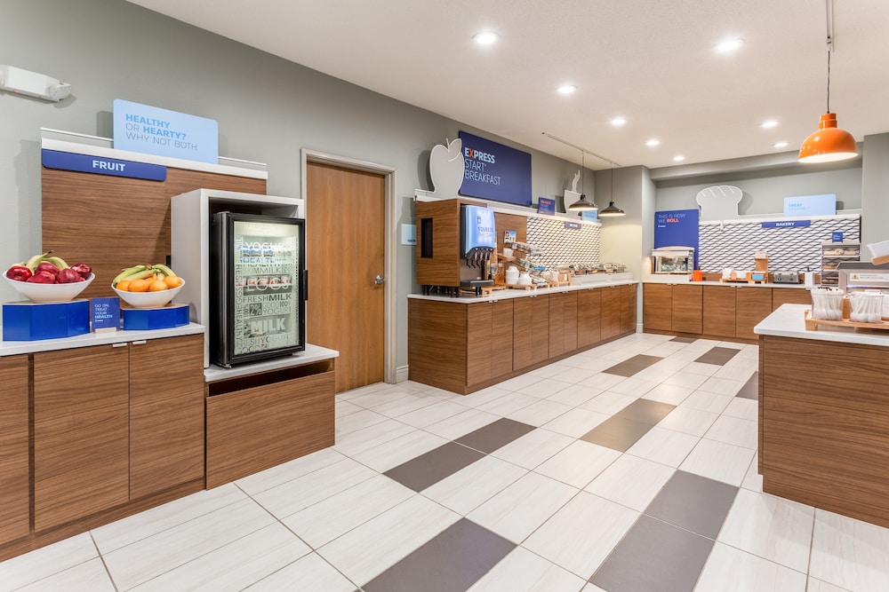 holiday inn express and suites ofallon shiloh by ihg
