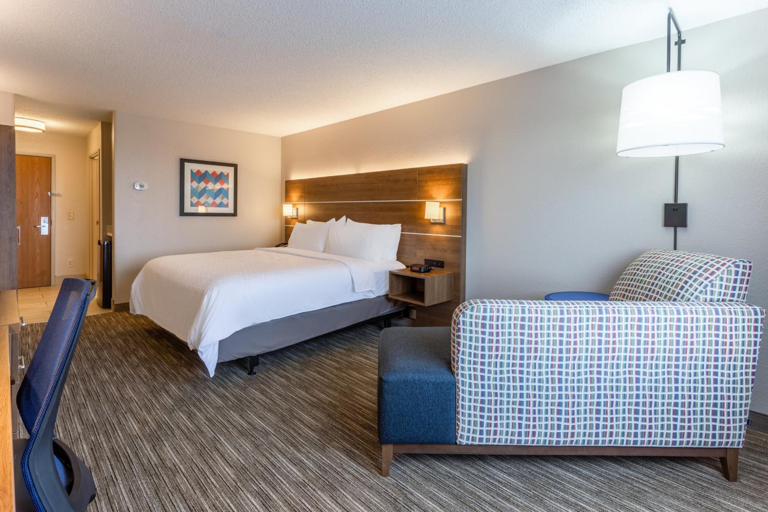 holiday inn express and suites ofallon shiloh by ihg