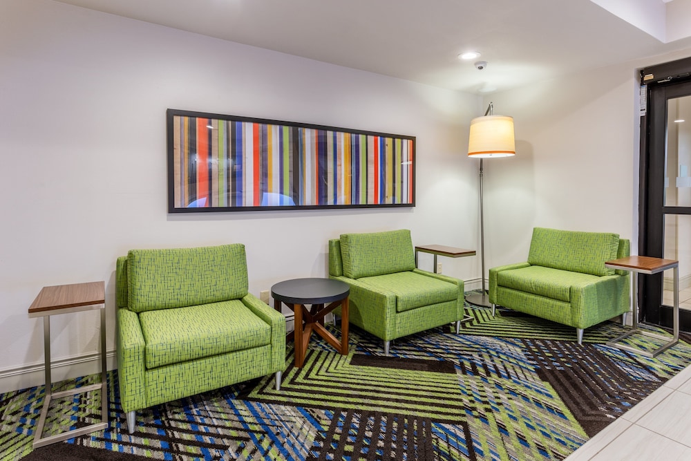 holiday inn express and suites ofallon shiloh by ihg