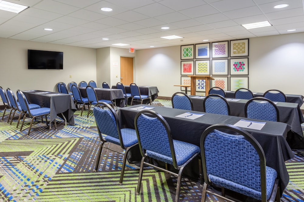 holiday inn express and suites ofallon shiloh by ihg