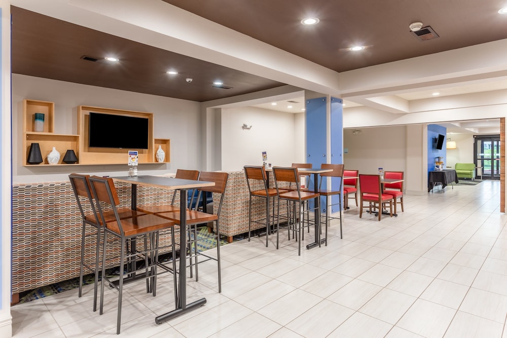 holiday inn express and suites ofallon shiloh by ihg