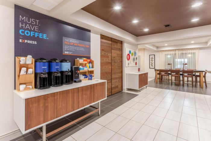 holiday inn express and suites ofallon shiloh by ihg