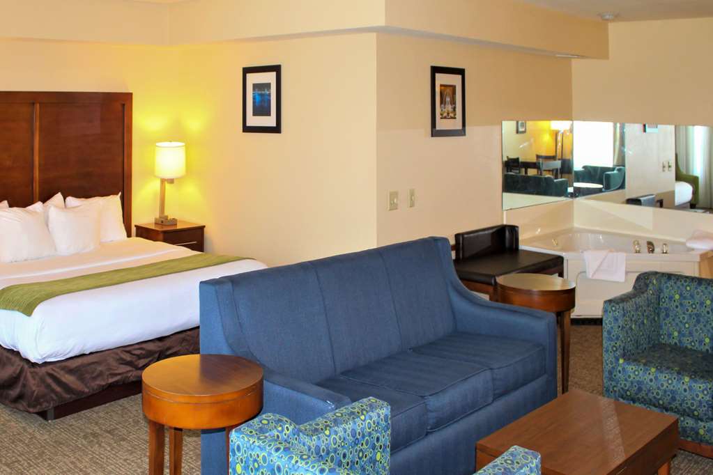 comfort inn and suites chesterfield st louis