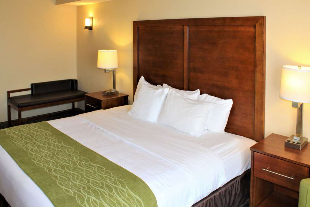 comfort inn and suites chesterfield st louis