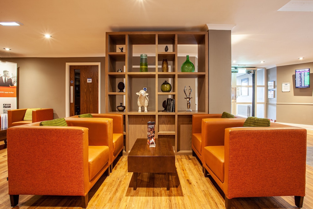 holiday inn express edinburgh airport by ihg