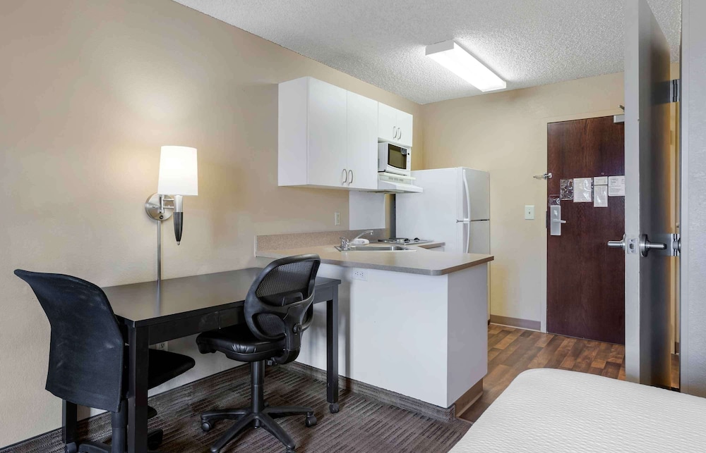 extended stay america suites santa barbara calle real