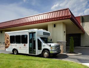Doubletree By Hilton Detroit - Dearborn,Belleville>>Allen Park,4 star