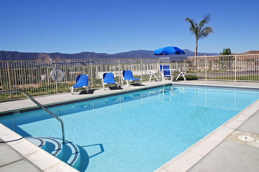 best western plus lake elsinore inn and suites