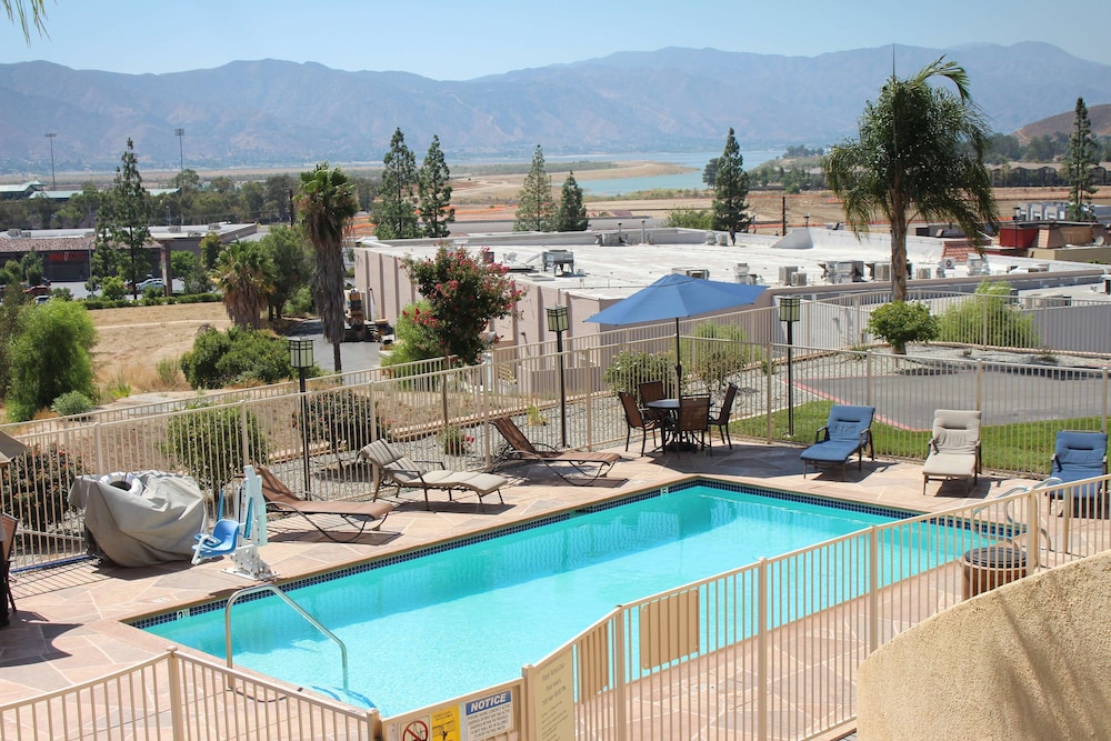 best western plus lake elsinore inn and suites
