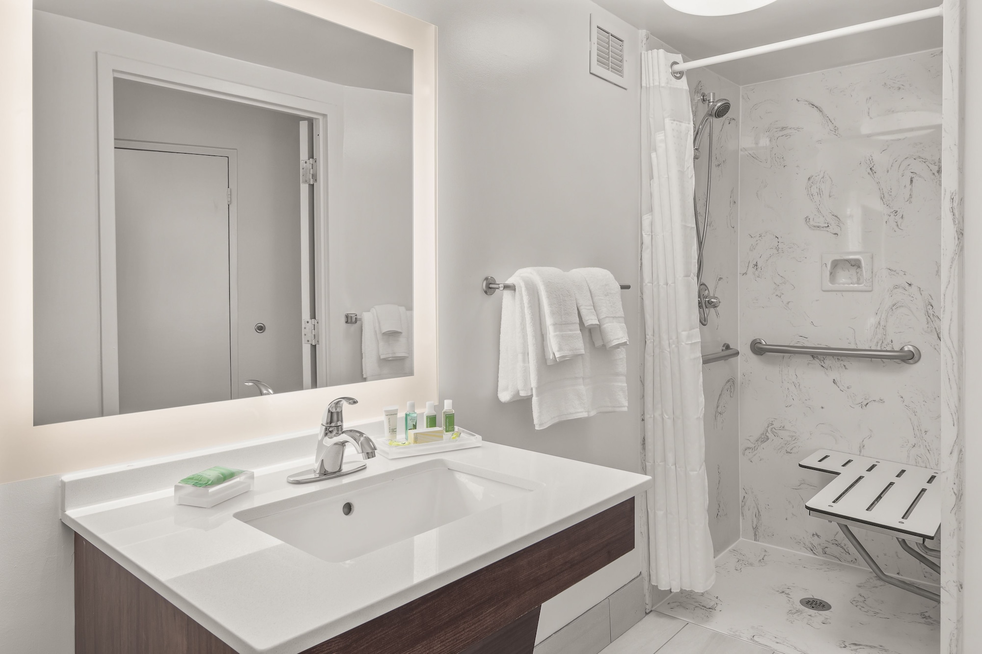 holiday inn charleston riverview by ihg