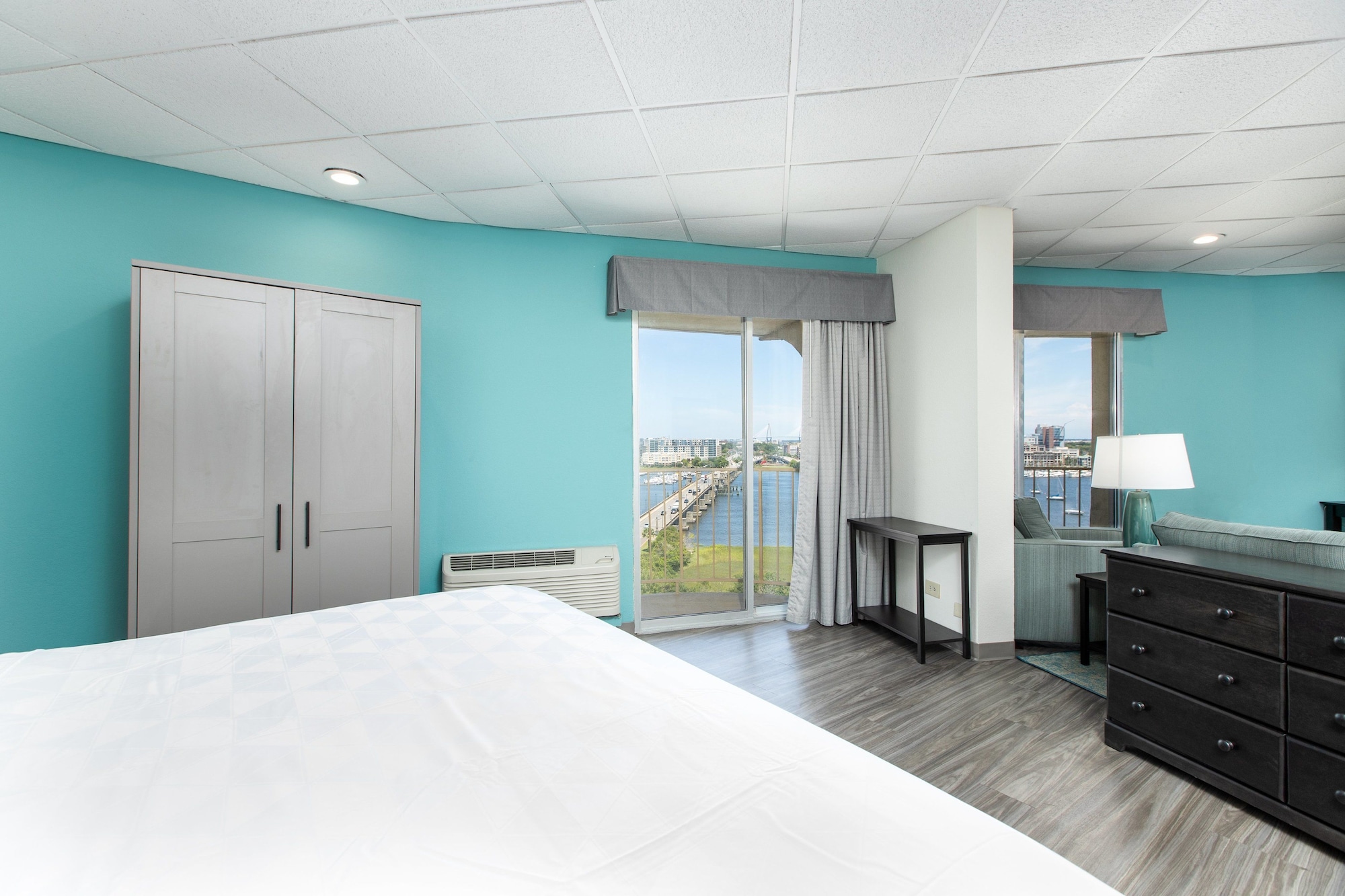 holiday inn charleston riverview by ihg
