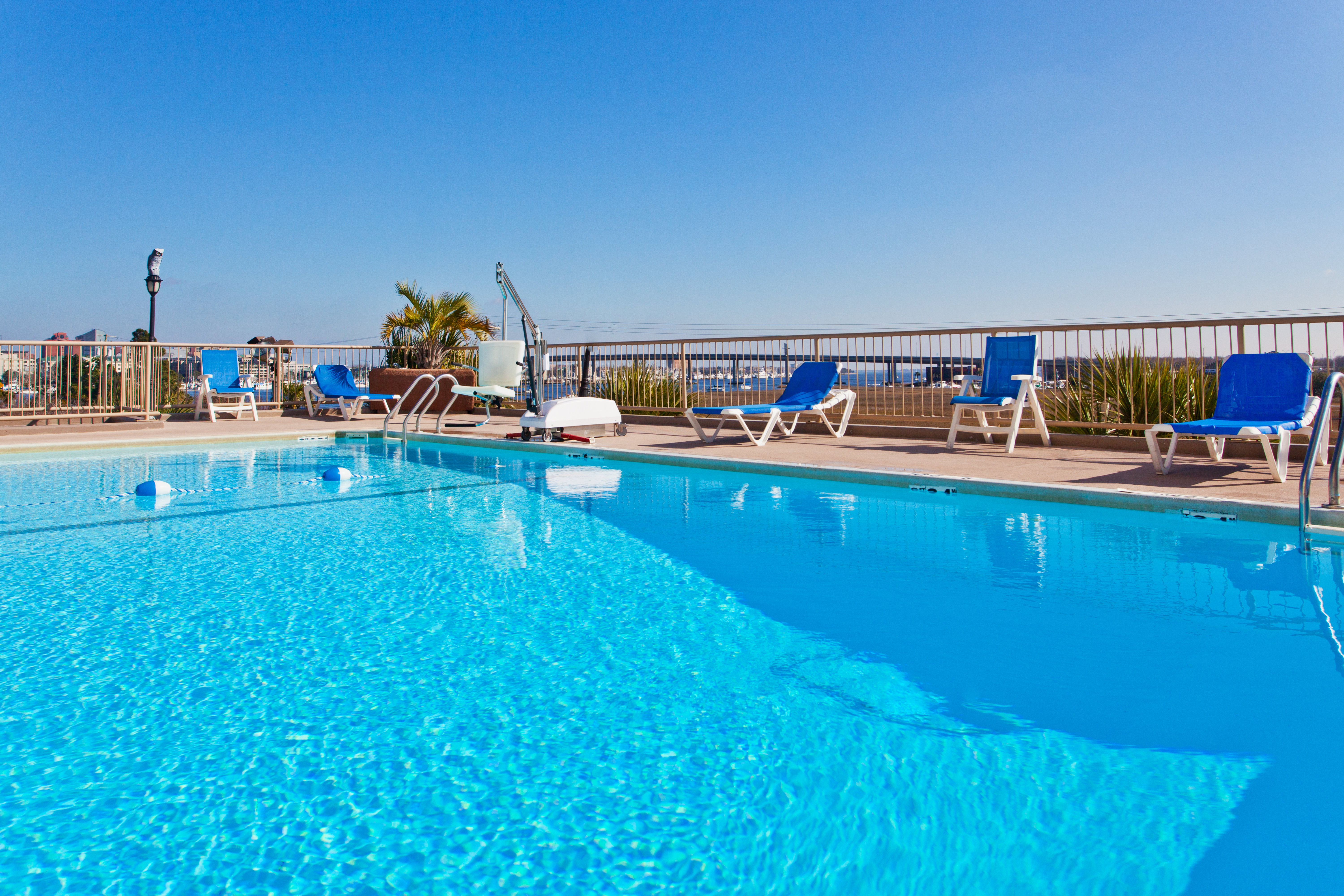 holiday inn charleston riverview by ihg