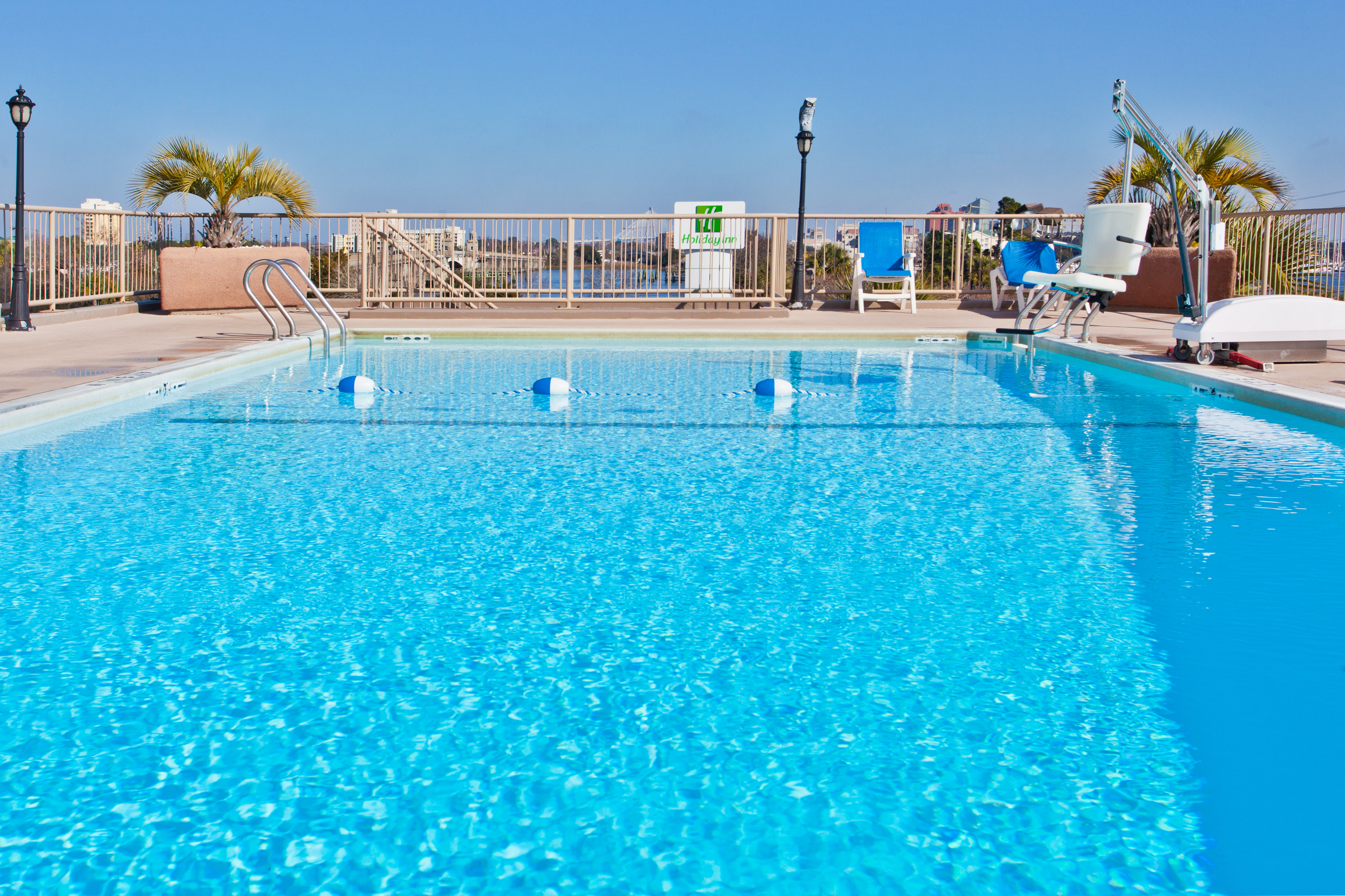 holiday inn charleston riverview by ihg