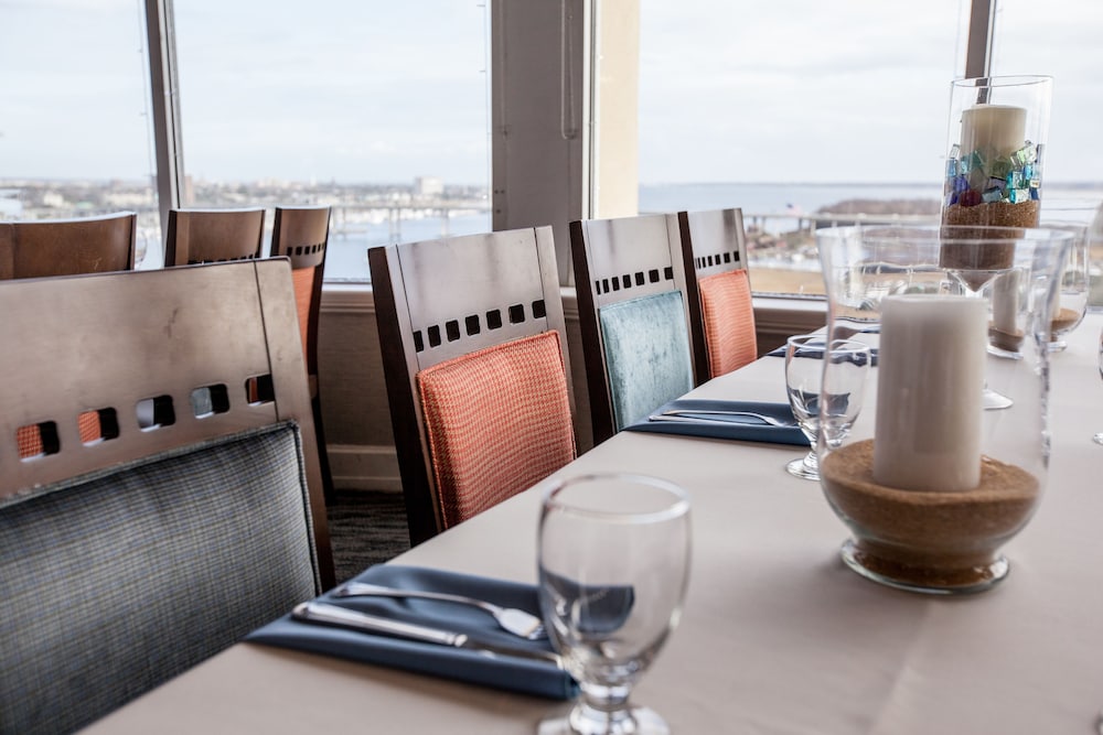 holiday inn charleston riverview by ihg