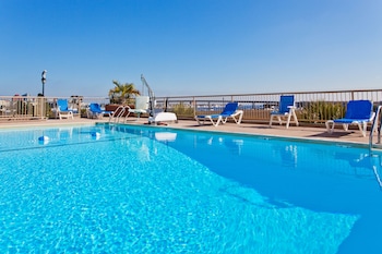 Holiday Inn Charleston Riverview By Ihg,Riverview>>Charleston,3 star