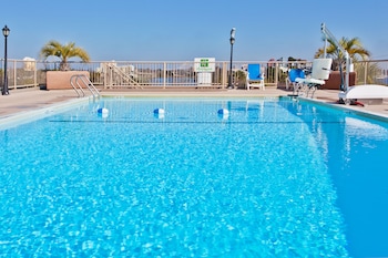 Holiday Inn Charleston Riverview By Ihg,Riverview>>Charleston,3 star