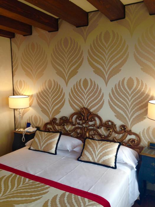 amadeus hotel
