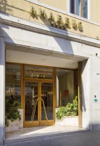 amadeus hotel