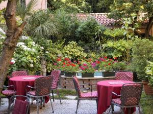 amadeus hotel