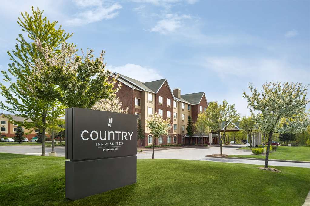 Country Inn & Suites By Radisson, Novi, Mi