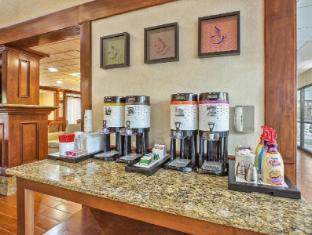 hampton inn hotel detroit belleville airport area