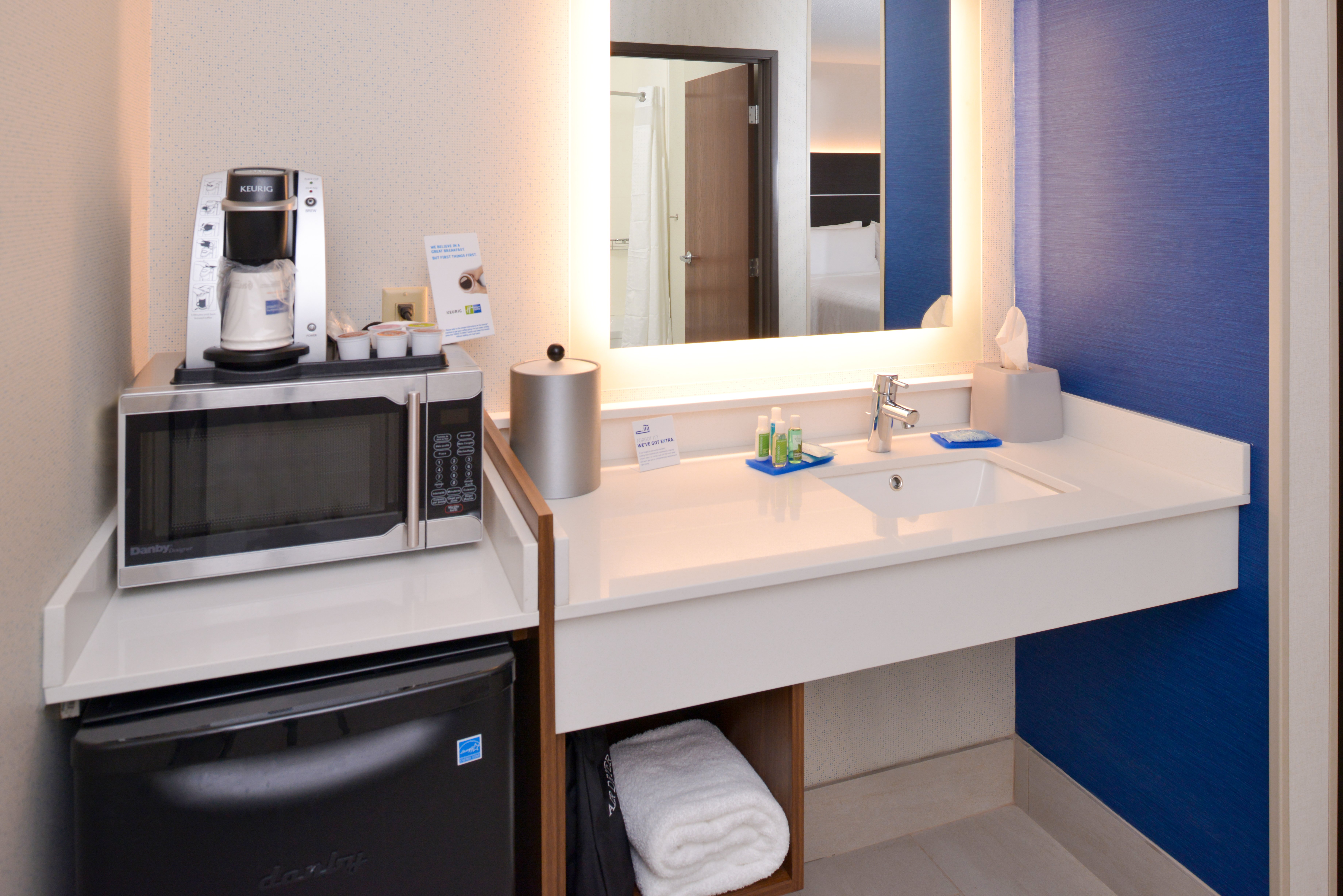 holiday inn express wixom by ihg